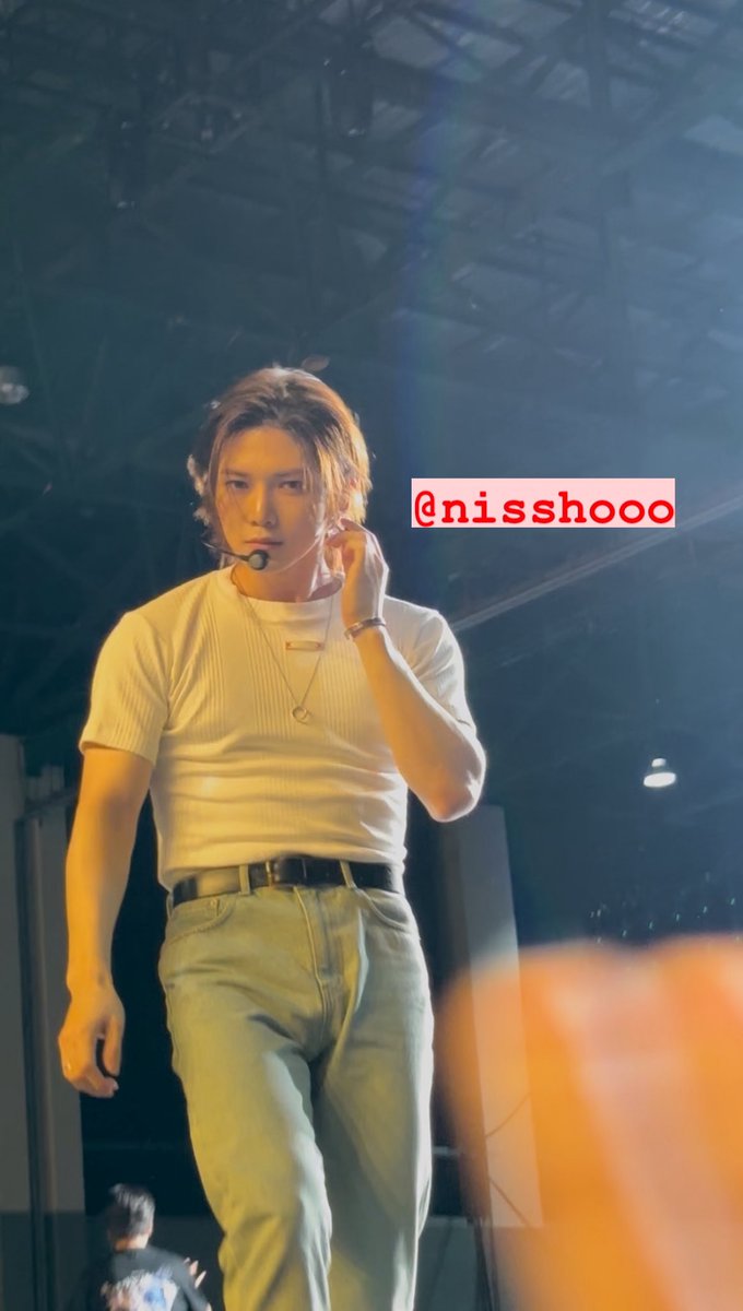nisshooo's tweet photo. baru sempat open this app (penat punya pasal lol) to update moments of me meeting my ateez ❤️ finally can break the wall in person thanks to @khadsskyticket mantap sangat ur service sampai i can get barricade 🤭

#KPOPMASTERZinKL #ATEEZ #khadssky_reviews https://t.co/ELvbR6XcOb