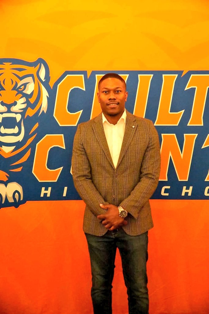 Tennessee State Coach Reggie Barlow has hired Nick Andrews as WR's Coach 
☆ Andrews former WR at Alabama State (2008-11) currently holds all Alabama State Receiving Records 
Per-HBCU Premier Sports