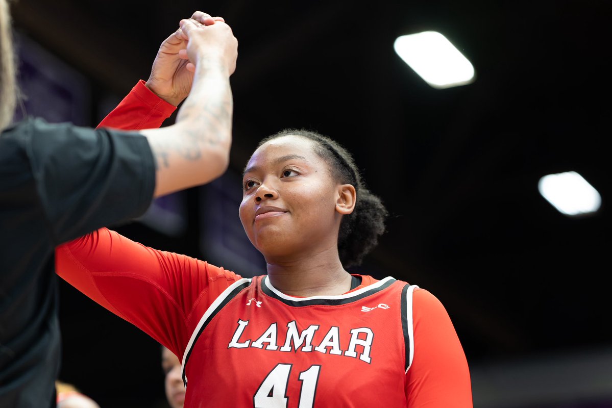 Southland Conference (@southlandsports) on Twitter photo WOMEN’S BASKETBALL STUDENT ATHLETE OF THE YEAR➡️ Akasha Davis, <a href="/LamarWBB/">Lamar Women's Hoops</a>
All-academic teams have also been announced📚
🔗 southland.org/news/2025/5/30… WOMEN’S BASKETBALL STUDENT ATHLETE OF THE YEAR➡️ Akasha Davis, <a href="/LamarWBB/">Lamar Women's Hoops</a>
All-academic teams have also been announced📚
🔗 southland.org/news/2025/5/30…