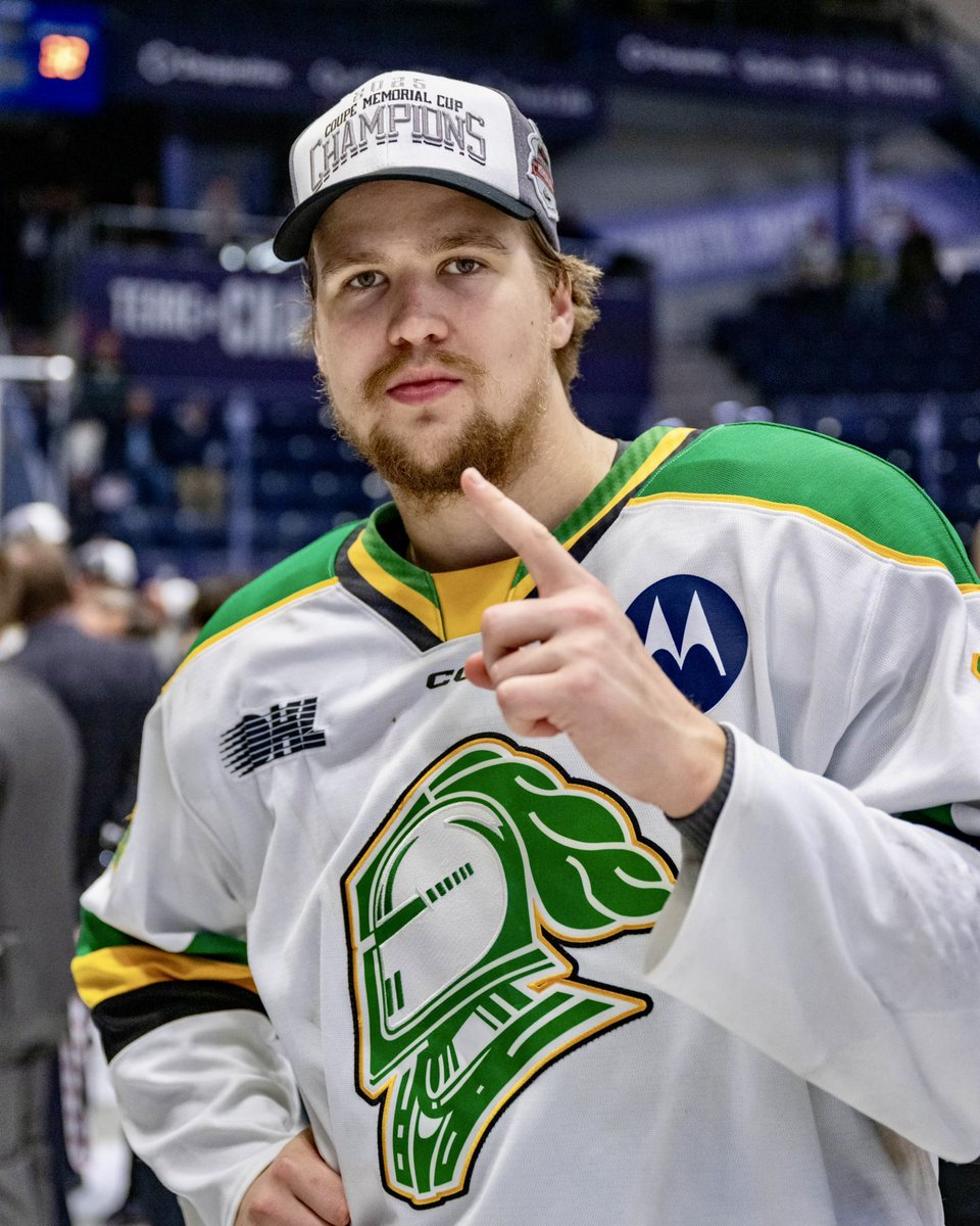 LondonKnights's tweet image. Remember to join us at 6pm on Dundas Place for our celebration tonight!

Along with a live performance from @SullyBurrows!