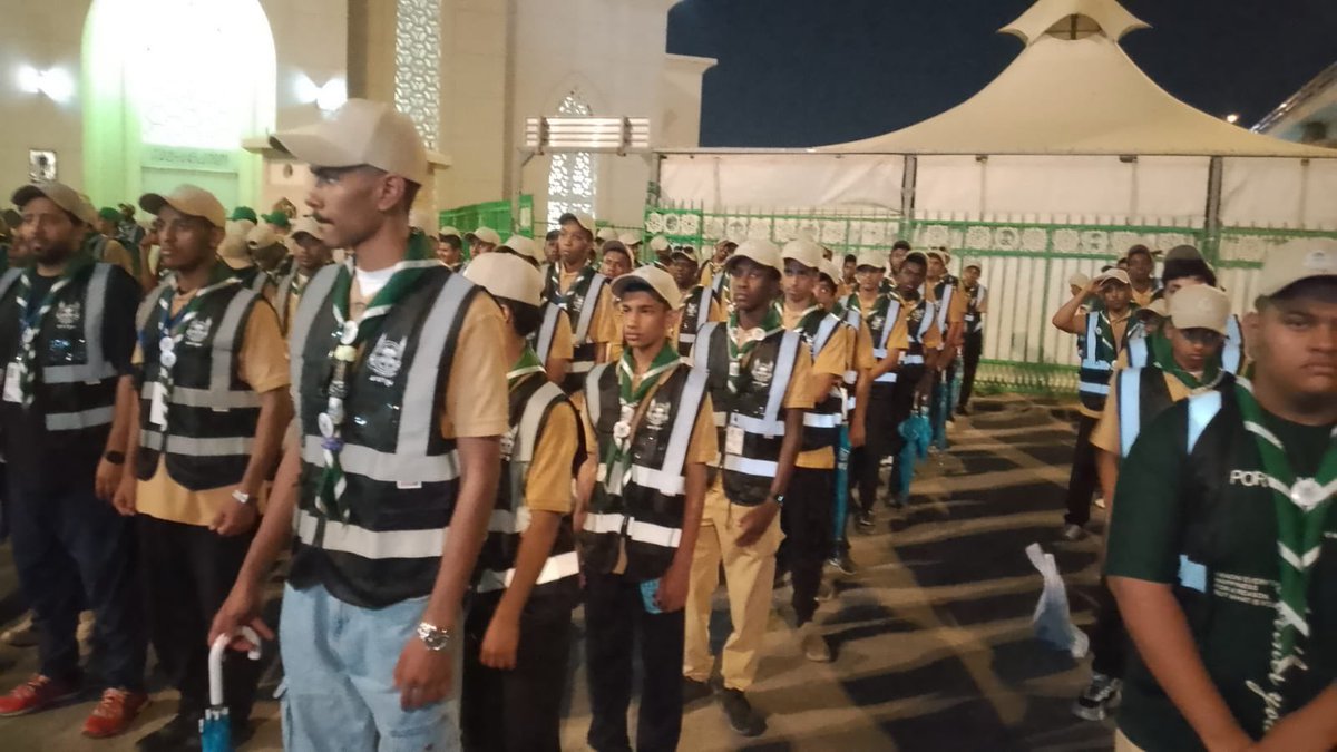 صور | 

كشافة #تعليم_مكة المكرمة تباشر أعمال المسح في مشعر منى لجمع المعلومات الميدانية والتعرف على المعالم باستخدام الخرائط وذلك استعدادًا لإرشاد حجاج بيت الله الحرام 1446 هـ.