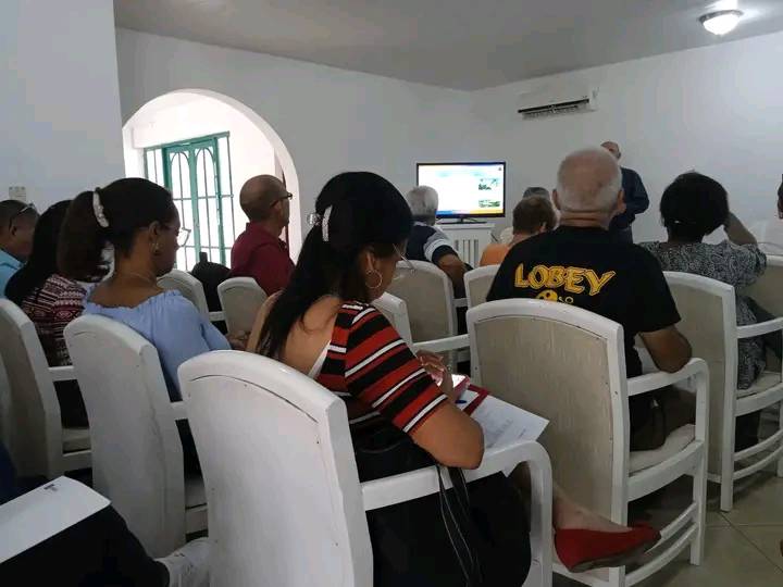 Periodistas de 28 medios de comunicación del Oriente de #Cuba, que participan en el Taller de Fortalecimiento de resiliencia de los medios de comunicación ante situaciones de emergencias, debaten sobre planes de respuesta ante la ocurrencia de un desastre de origen natural.