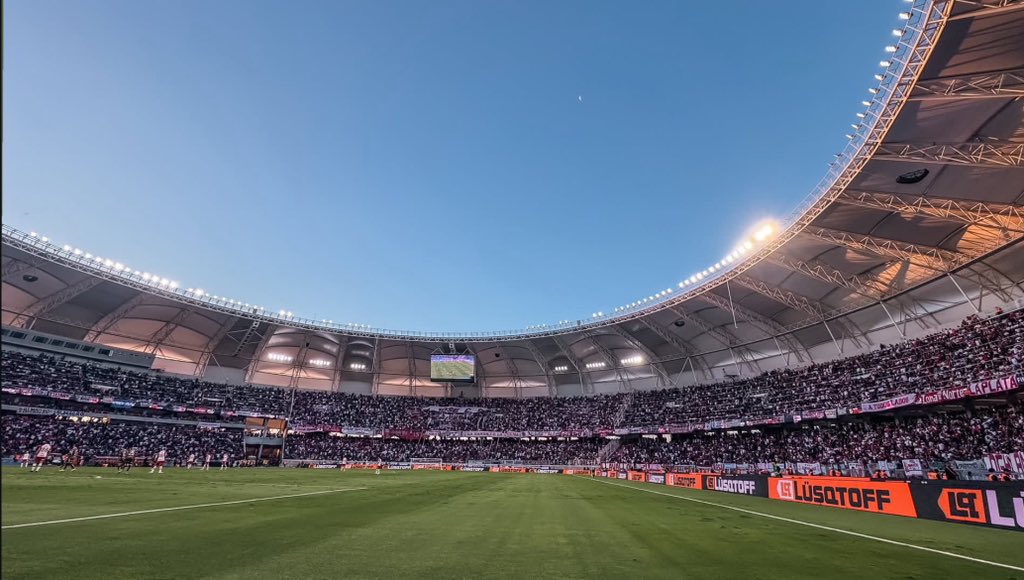 A Huracán lo hace grande su gente. Y nadie más.