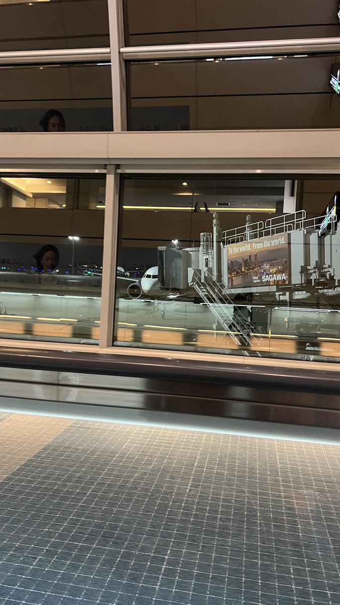 Takuma AOKI (@takuma_aoki) on Twitter photo 今日も貸切です。
ついでに羽田空港もw
おやすみなさい😴 今日も貸切です。
ついでに羽田空港もw
おやすみなさい😴