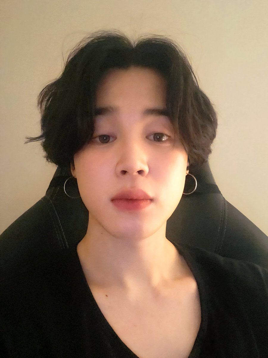 Raven_Goddess_1's tweet image. 🎶I hold my breath for a very brief moment
And give myself a pat today as well
And you're gonna be happy
And you're gonna be happy
Turn this all around
Everything resets at zero o'clock..🎶

#HappyFestaMonth
#ZeroOClock
#ARSD
#BTS
#BTSARMY
#Jimin
#BTS12thAnniversary
@BTS_twt