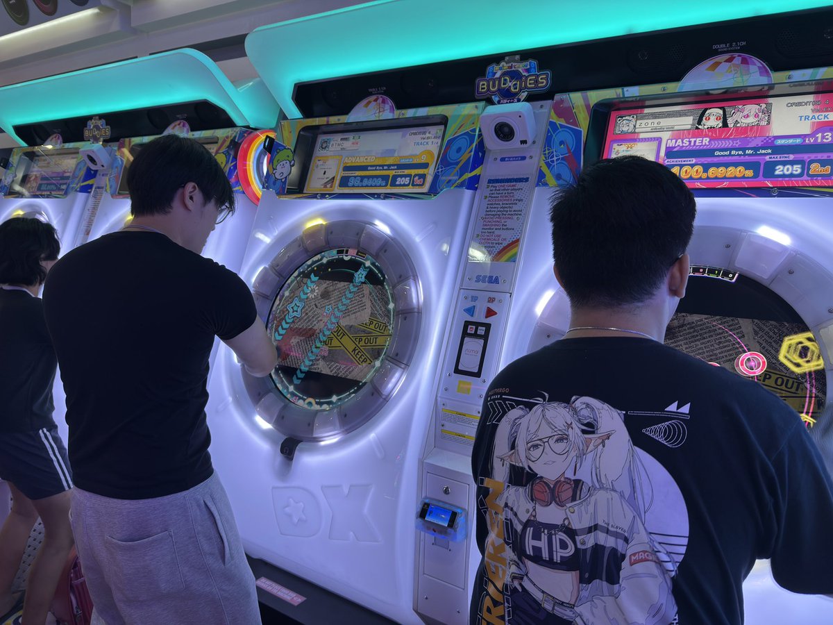 enri (@enri623) on Twitter photo today was pretty fun
📍the podium
<a href="/btmclive/">BTMC</a> <a href="/Kariyu101/">Kariyu</a> <a href="/meiikyuu/">meii🍒٩( ᐛ )و</a> <a href="/milkteaism/">Milkteaism</a> <a href="/milkteaistic/">milktea</a> <a href="/zonelouise/">zone 🌽</a> <a href="/natharasho/">SoaR nathan</a> <a href="/SilicosisNotET/">Silicosis</a> <a href="/ManaMagicianGi1/">OsuSeulgiDragon</a> <a href="/Hgt_mk7/">Hgt</a> today was pretty fun
📍the podium
<a href="/btmclive/">BTMC</a> <a href="/Kariyu101/">Kariyu</a> <a href="/meiikyuu/">meii🍒٩( ᐛ )و</a> <a href="/milkteaism/">Milkteaism</a> <a href="/milkteaistic/">milktea</a> <a href="/zonelouise/">zone 🌽</a> <a href="/natharasho/">SoaR nathan</a> <a href="/SilicosisNotET/">Silicosis</a> <a href="/ManaMagicianGi1/">OsuSeulgiDragon</a> <a href="/Hgt_mk7/">Hgt</a>