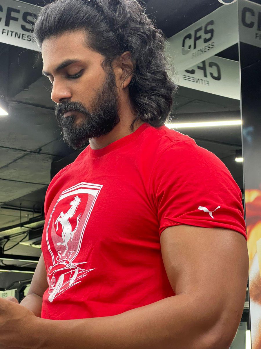 𝐕𝐚𝐦𝐬𝐢𝐒𝐡𝐞𝐤𝐚𝐫 (@ursvamsishekar) on Twitter photo The dedication. The transformation. The fire. 🔥
The dynamic young hero <a href="/ViratKarrna/">Virat Karrna</a> is not just acting in #Nagabandham, he’s living it. 💪
This one’s going to shake the screen. 💥💥
<a href="/nikstudiosindia/">nikstudiosindia</a> <a href="/AbhishekPicture/">ABHISHEK PICTURES</a> The dedication. The transformation. The fire. 🔥
The dynamic young hero <a href="/ViratKarrna/">Virat Karrna</a> is not just acting in #Nagabandham, he’s living it. 💪
This one’s going to shake the screen. 💥💥
<a href="/nikstudiosindia/">nikstudiosindia</a> <a href="/AbhishekPicture/">ABHISHEK PICTURES</a>