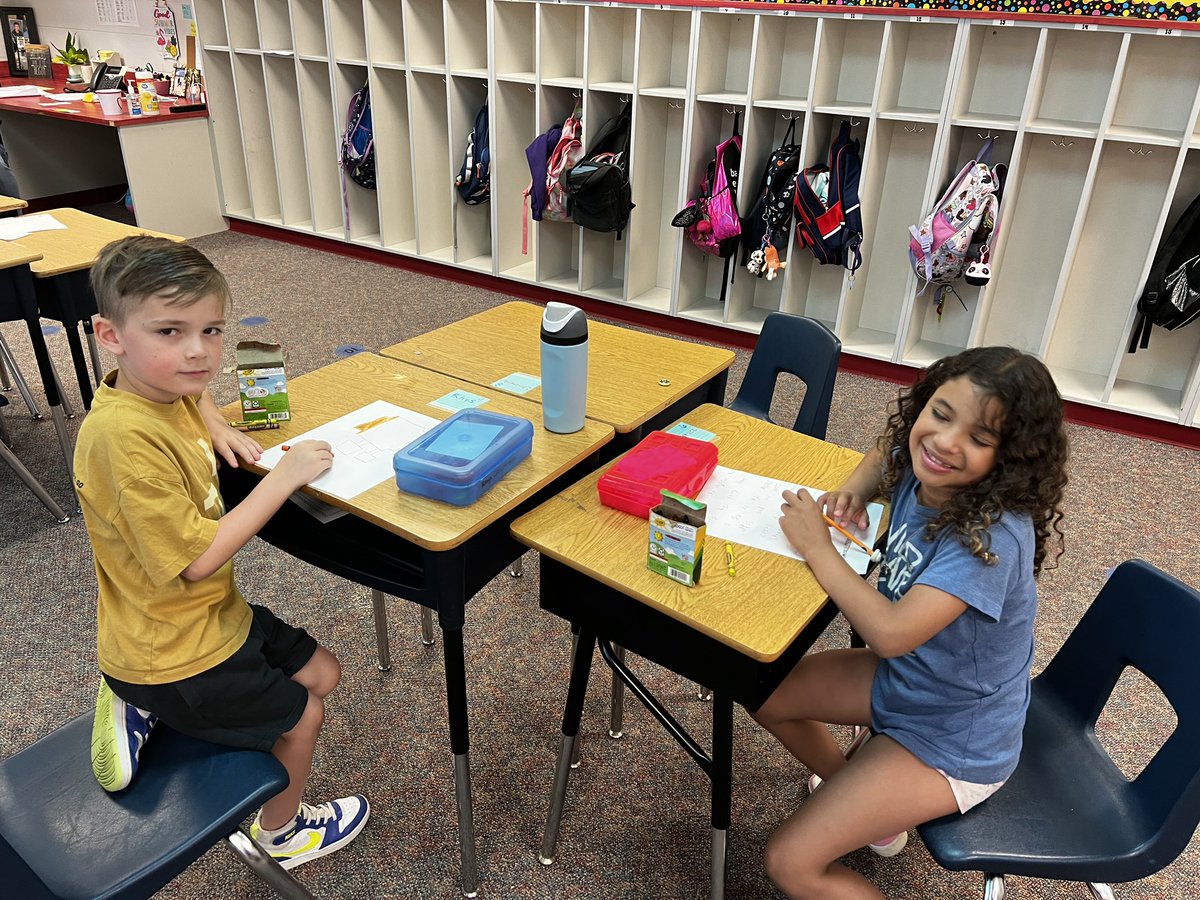 Our friends at <a href="/ADdolphins/">Alexander Doniphan</a> are hanging out with <a href="/LibertyOaksLPS/">Liberty Oaks Elementary</a> this summer and are already making friends! #LPSSummer2025