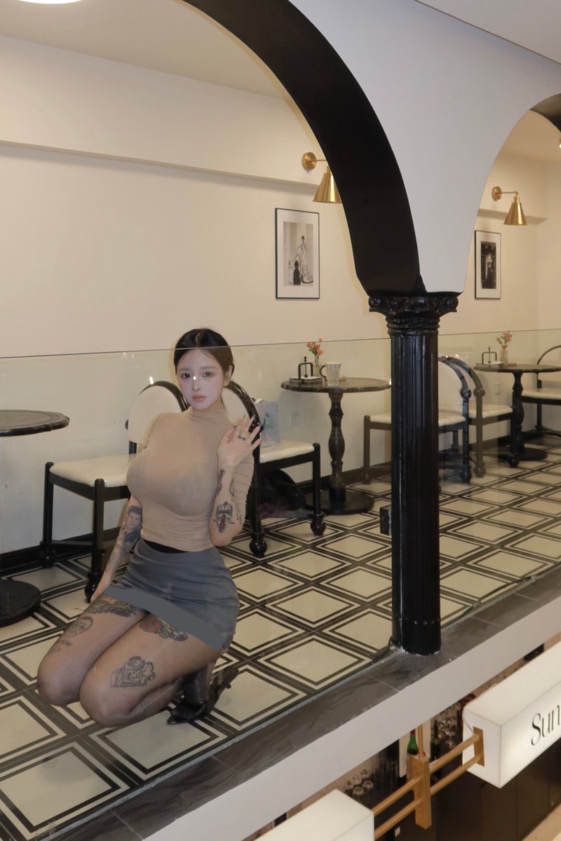 Kblw11's tweet image. 开闪光有点透...