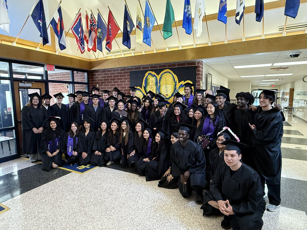 MissElizabethB tweet media