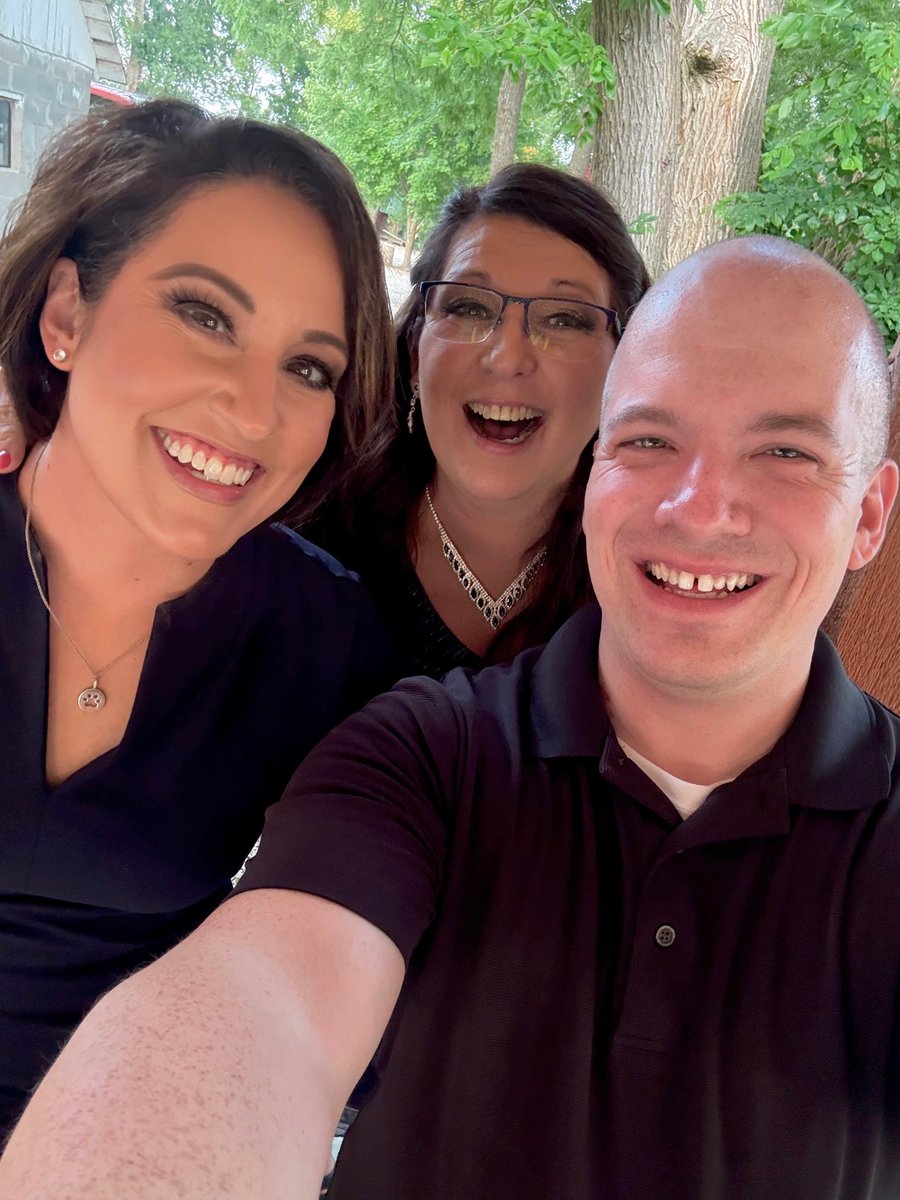 Three storm trackers walk into a wedding in Hesston…

The weather united the 3 of us years ago.  It was an honor to attend Storm Tracker Lisa Dimmitt’s daughter’s wedding (and an honor to be asked to do Lisa’ makeup for the event) while being entertained by Storm Tracker Jacob