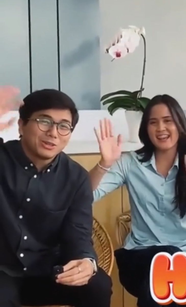 RANGKUMAN KASUS PERSELINGKUHAN ARIEF MEIVIO PACAR AUDINNA

setelah wizard Liz, cathriene paiz sekarang audinne💔 padahal si cowo keliatan bucin bgt😔