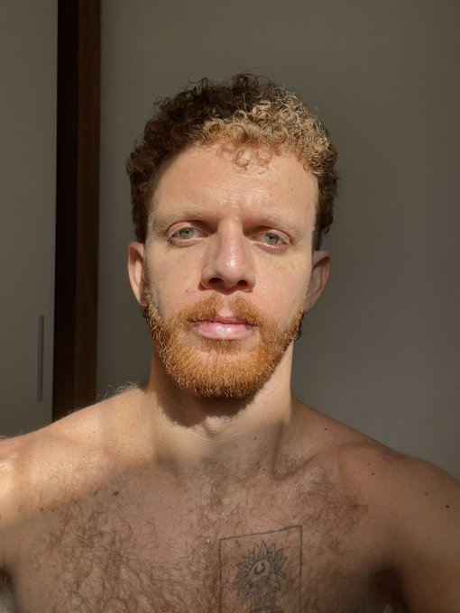 Watch Hairy Hung Ginger's leaked NSFW photo on TwXstars