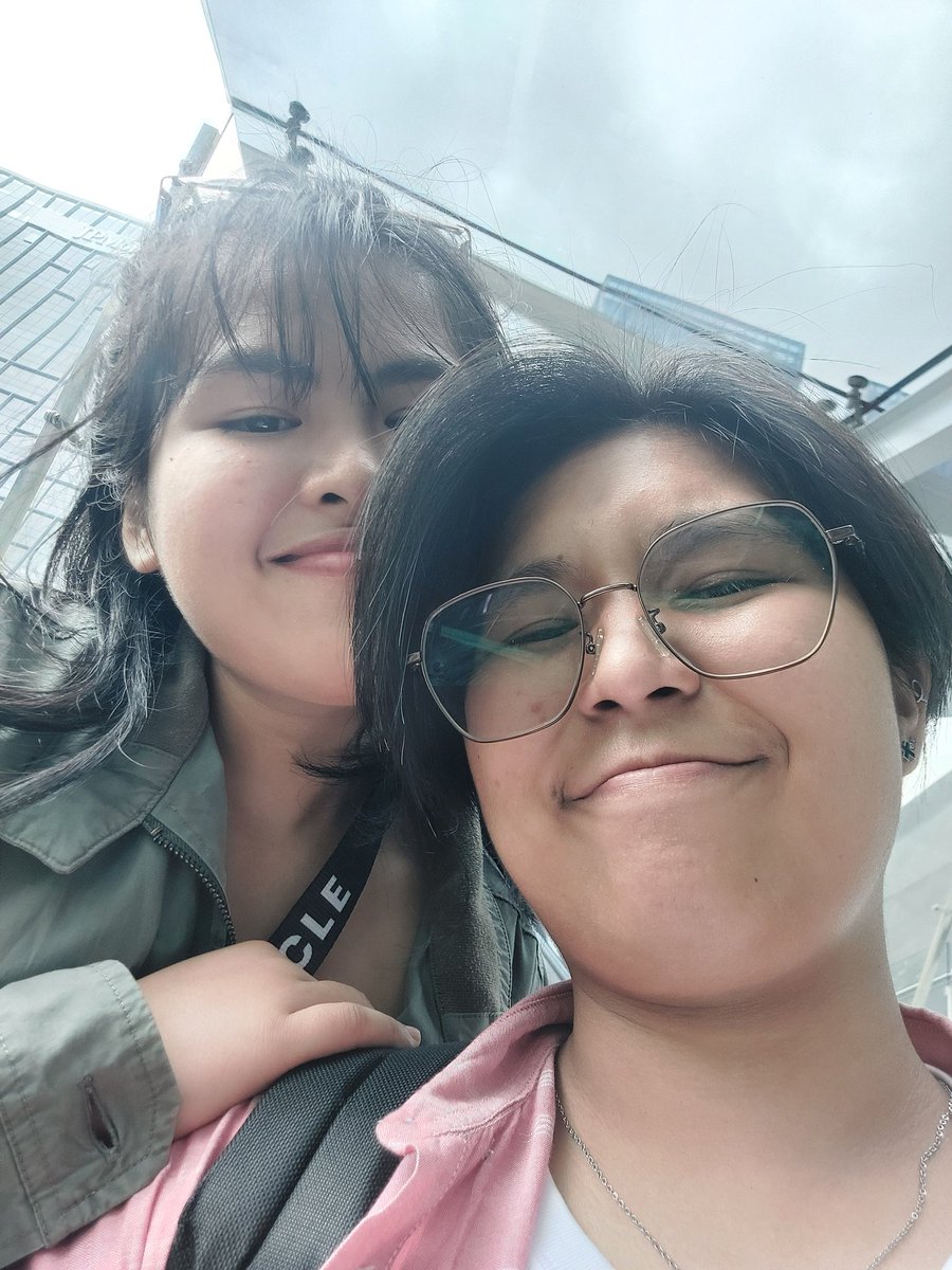 Kcpasil's tweet photo. Nalandi na hanggang bgc hehe https://t.co/lg5eZphrqN