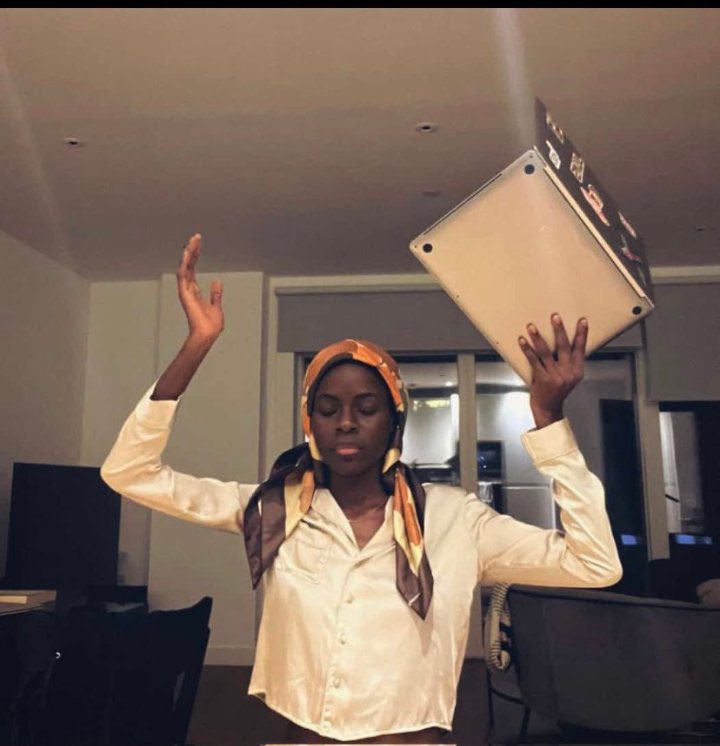 Jamesmikecodes's tweet image. Dear God,

Silver or Gold I have none, all I have is my tech skills, Lord, please bless my June. Bless my hands. Bless my computer💻
Open doors of opportunities and grant me success in my new career, Amen 🙏🏼 👨🏽‍💻

#FaithInTech #JuneBlessings #PurposeInProgress