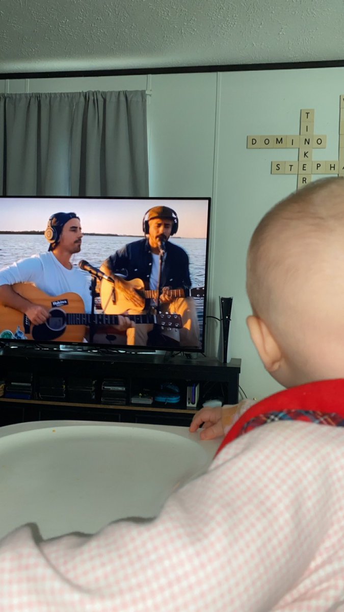 Steph_Taylor011's tweet photo. When my 7 month old will only eat her breakfast listening to @MTLVids. She’s a huge fan ❤️ #music #fan #babygirl https://t.co/8EeH2ITf7V