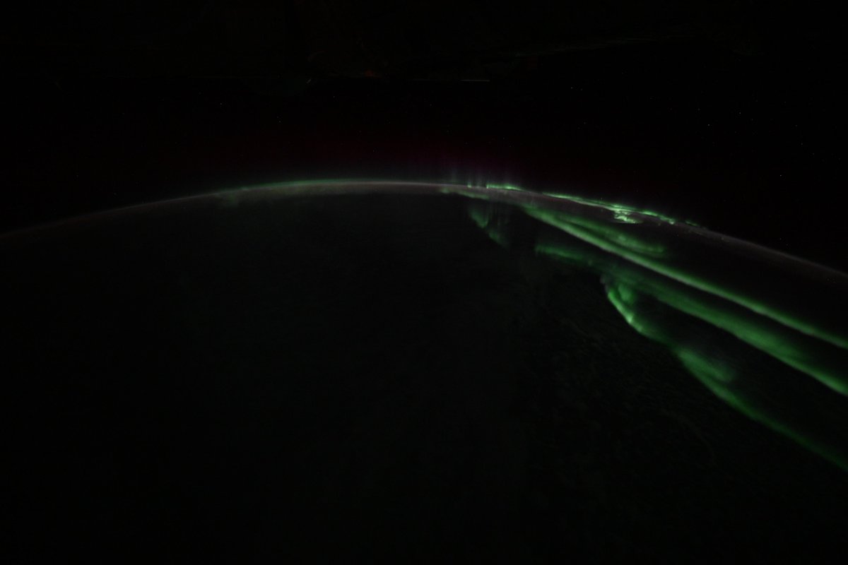 Astro_Ayers's tweet image. The Sun has been pretty active over the last week, which means some phenomenal auroras! The geomagnetic storm that lasted through this weekend did not disappoint. Our current orbit takes us right by the Southern Lights at night. Here are a few of my favorites!
