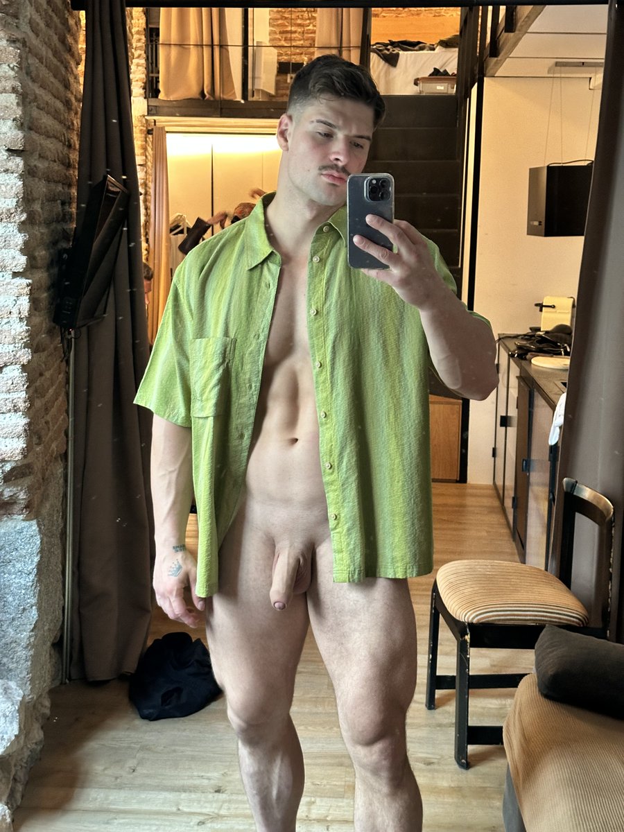 Pants on ? or Shirt on ?