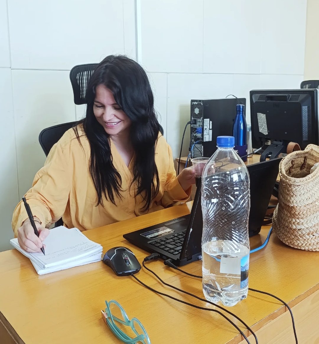 Esta es mi nueva cuenta de Facebook, mientras recupero la anterior, que se quedará como cuenta de refuerzo.
Mientras tanto, sigue la lucha aquí.  
❤️💛💜
❤️🤍💙
Para agregarme 👇🏻
facebook.com/share/1C6qB6V8…

#Cuba #España #Revolución