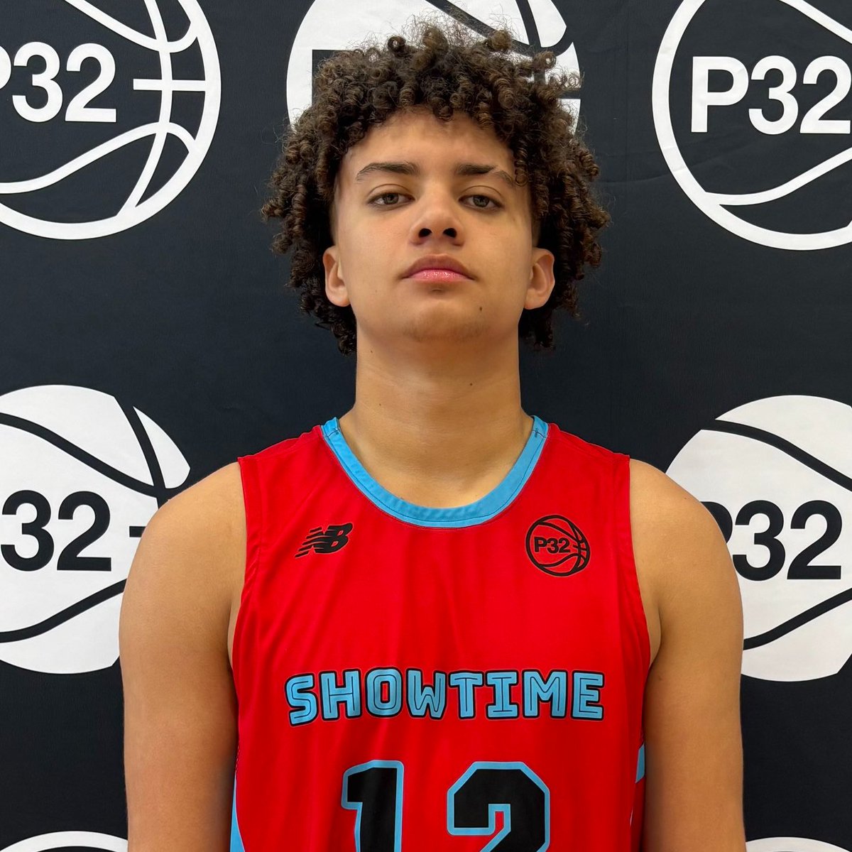 Shun Williams (@ontheradarhoops) on Twitter photo '26 Amari Cummings shot the cover off the ball at the Memorial Day Classic.
The 6-5 SG is a top 2-way prospect with the Showtime Ballers.
<a href="/RossVDG14/">Ross Van De Griek</a> tells us more:
ontheradarhoops.com/otr-hoops-memo… '26 Amari Cummings shot the cover off the ball at the Memorial Day Classic.
The 6-5 SG is a top 2-way prospect with the Showtime Ballers.
<a href="/RossVDG14/">Ross Van De Griek</a> tells us more:
ontheradarhoops.com/otr-hoops-memo…