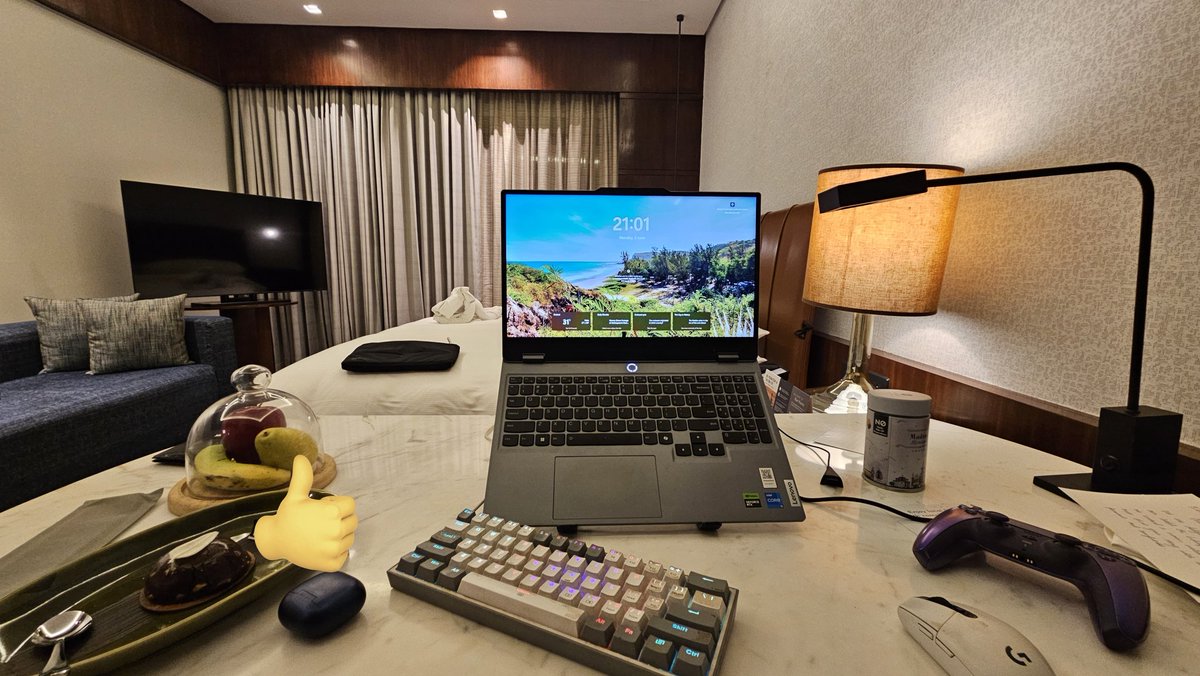 Vector1239's tweet image. Got the cuck setup ready