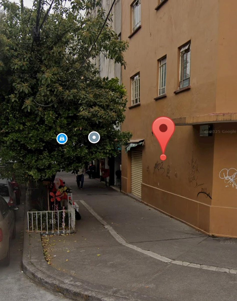 Paula Bueno (@pbn477933867871) on Twitter photo Nos podrias ayudar <a href="/AccionesBJ/">Acciones BJ</a> para el retiro de esta banca que me piden los vecinos que esta en Calle Barragán esquina la Quebrada en #Narvarte en <a href="/BJAlcaldia/">Alcaldía de Benito Juárez</a>. Me reportan que es lugar donde se reúnen para consumir sustancias ilícitas y alcohol. Nos podrias ayudar <a href="/AccionesBJ/">Acciones BJ</a> para el retiro de esta banca que me piden los vecinos que esta en Calle Barragán esquina la Quebrada en #Narvarte en <a href="/BJAlcaldia/">Alcaldía de Benito Juárez</a>. Me reportan que es lugar donde se reúnen para consumir sustancias ilícitas y alcohol.