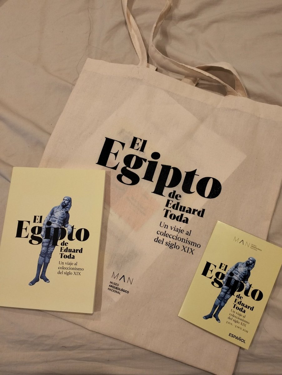 flborrego's tweet photo. Inaugurada ya la exposición "El Egipto de Eduard Toda. Un viaje al coleccionismo del siglo XIX" en el @MANArqueologico, magnífica, muy bien montada y muy interesante. ¡No os la perdáis! Ha sido todo un honor poner mi granito de arena con el estudio de varias plaquitas https://t.co/eHgmaNcatK