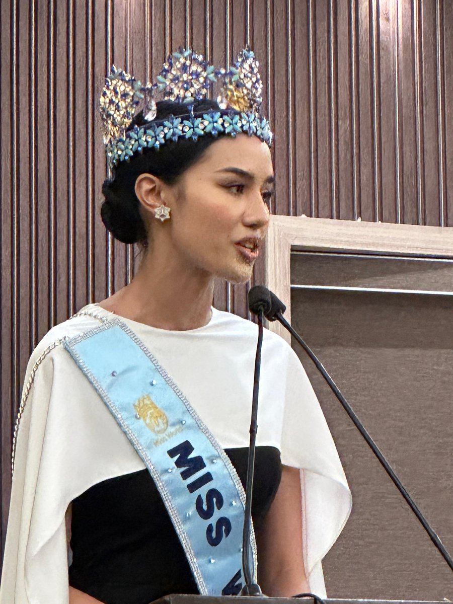 SwatiLakra_IPS's tweet image. At Rajbhawan during the felicitation function of Miss World, Ms Suchata Chuangsri (Thailand) and other winners 👸👸👸
#MissWorldThailand2025 #MissWorld2025 #MissWorldThailand