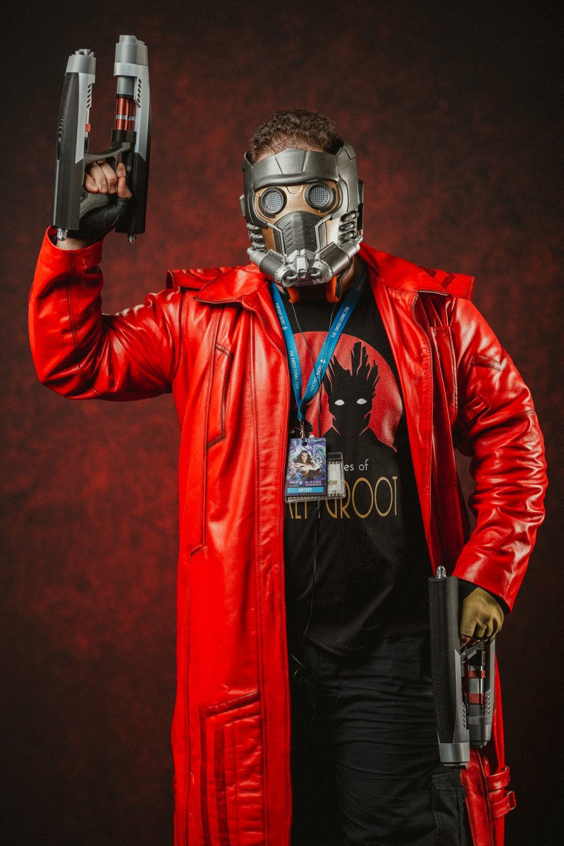 Eyzmaster's tweet photo. Star-Lord, reporting in from Fantasy Basel
Huge thanks to the amazing @Eosandy for these stunning shots!
#FantasyBasel #StarlordCosplay #GuardiansOfTheGalaxy #CosplayPhotography #Cosplayer #eosAndy #MarvelCosplay #ComicConVibes https://t.co/csYmg0b0ft