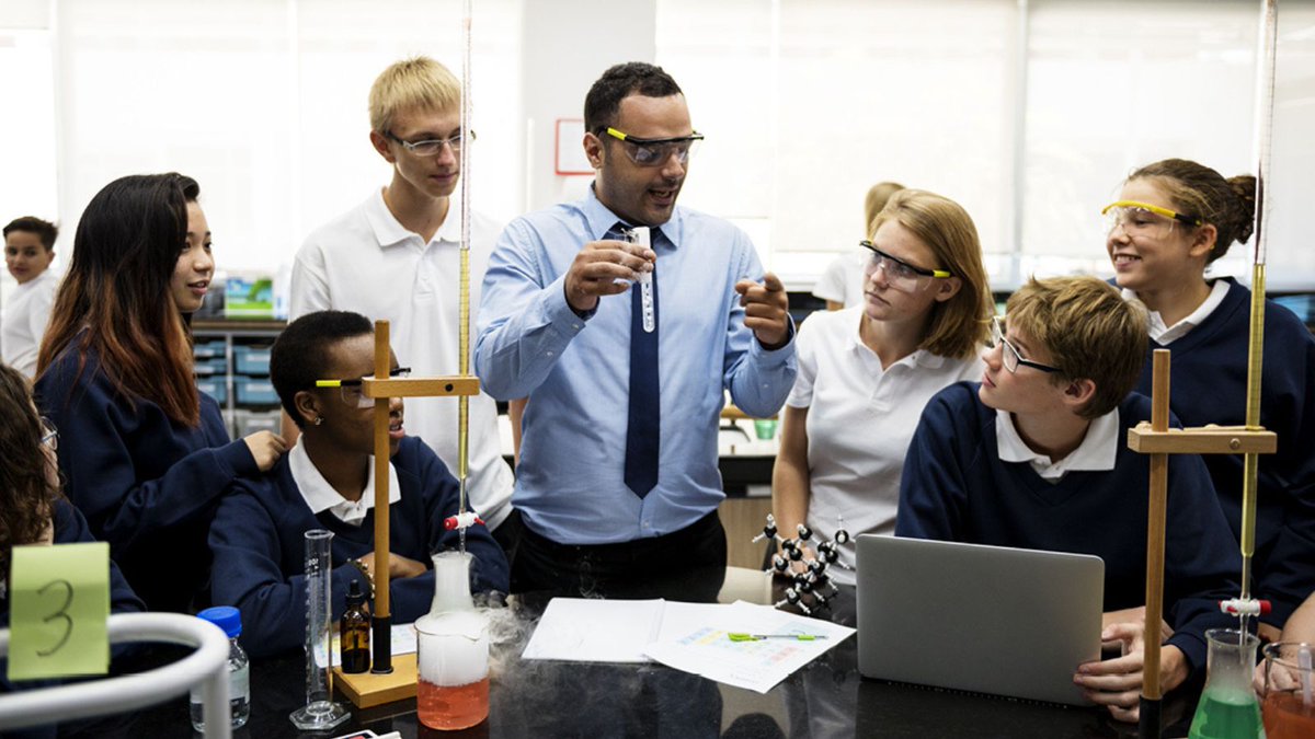 Uni Of Reading Alumni & Supporters (@unirdg_alumni) on Twitter photo Find out more about the <a href="/UniRdg_IoE/">IoE Uni of Reading</a>'s MA Education course at their webinar on Monday 9 June, 16:00-16:45, online.
This course is designed for early mid-career education professionals, but is open to anyone with an interest in education!
Book your space: rdg.ac/4dPtxqS Find out more about the <a href="/UniRdg_IoE/">IoE Uni of Reading</a>'s MA Education course at their webinar on Monday 9 June, 16:00-16:45, online.
This course is designed for early mid-career education professionals, but is open to anyone with an interest in education!
Book your space: rdg.ac/4dPtxqS