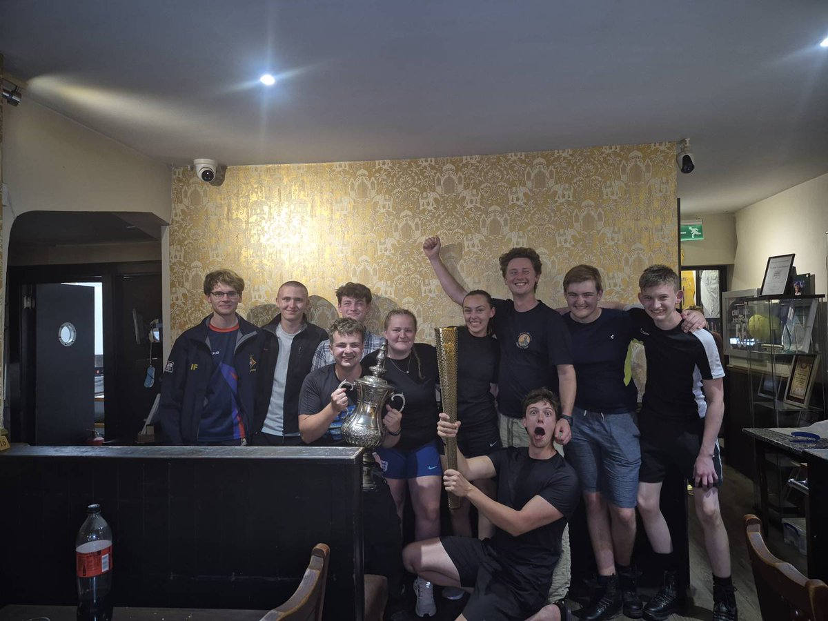 URNU Solent took a break from university exams last weekend to take on a 25km South Downs walk.
Thank you to everyone for pushing through to the end, and to our newly appointed Senior Midshipman, A/Mid Jenkin, for organising the event (and a curry dinner afterwards)!