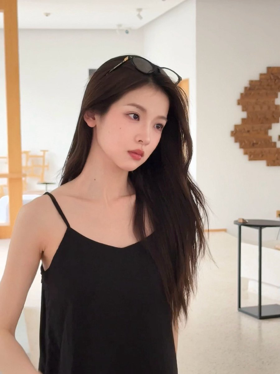 Been a while. 

(Psst. Ci Dita saw it first!)