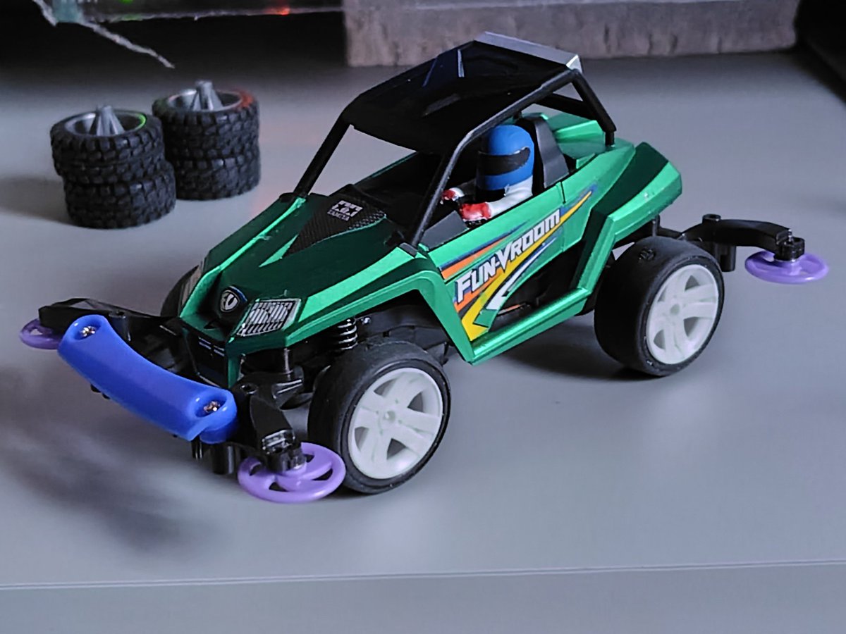 ミニ四駆動きます❗️改造済み concours d'Elegance/MACHINE