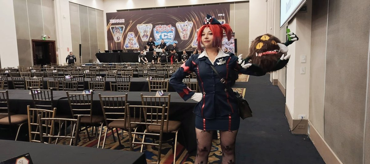 TheLadyRaven45's tweet photo. Les comparto un poco de lo que fue el YCS y mi traje de #tourguidefromtheunderworld #yugiohtcg #burningabyss #cosplaygirl https://t.co/Lh1Kd4OJFY