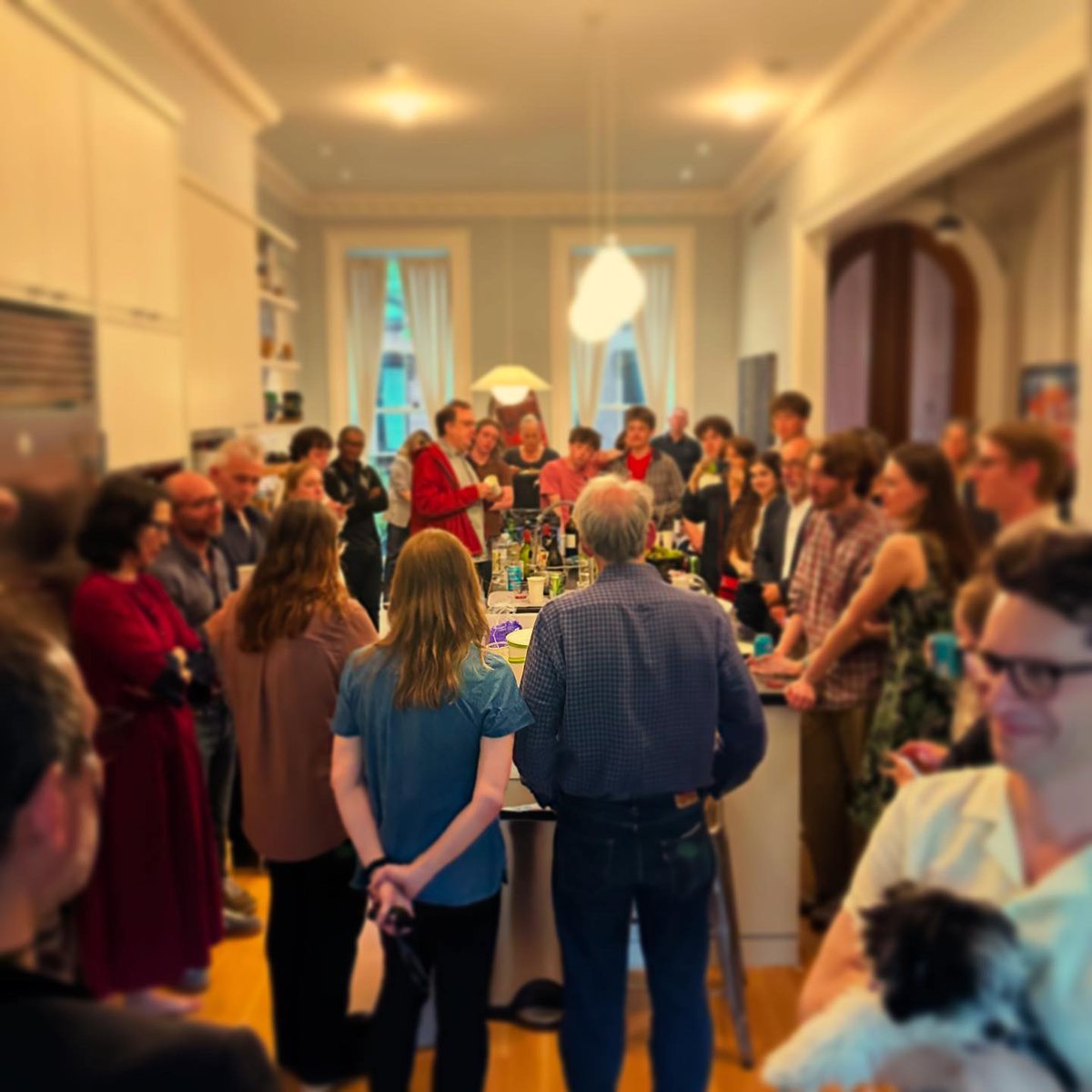 Roland Kelts tweet media