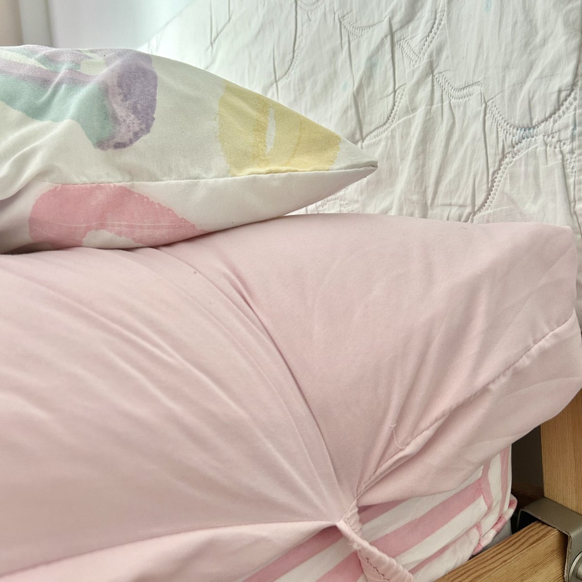 rosydiaryy's tweet photo. TOPPER ที่จริงใจมีอยู่จริงของร้าน sleeptight.bedding 🛌

น้องคือเบาะรองนอน ที่นุ่ม ลดอาการปวดเมื่อย เพิ่มระดับความสบายในการนอนหลับ 100% แน่นอน เป็นใย 3 ชั้นสั่งทำพิเศษ ⭐️ และ!!ที่พิเศษกว่าคือร้านนี้มีสีให้เลือกหลากหลายมากก และแต่ละสีคือน่ารักใจฟูสุดสุด

#ท็อปเปอร์ #toppers https://t.co/Ot2Sk3zhZE