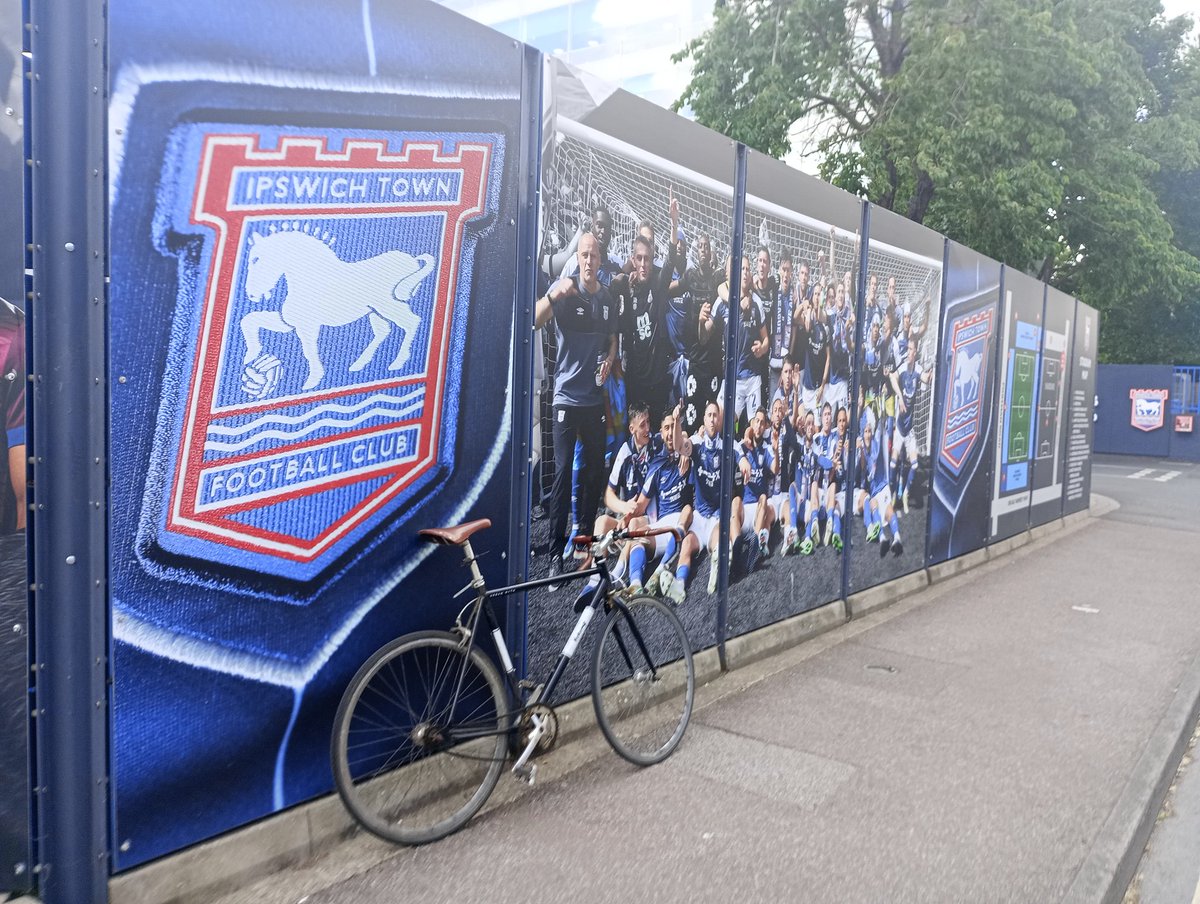 TobyOSmith's tweet image. Sunny visit to @ESNEFT Ipswich Hospital today with @ChrisServant65 &amp;amp; the team working on @RepportTrial - got in a nice cycle around Ipswich to catch the sights 🚴🏻‍♂️ @WarwickCTU