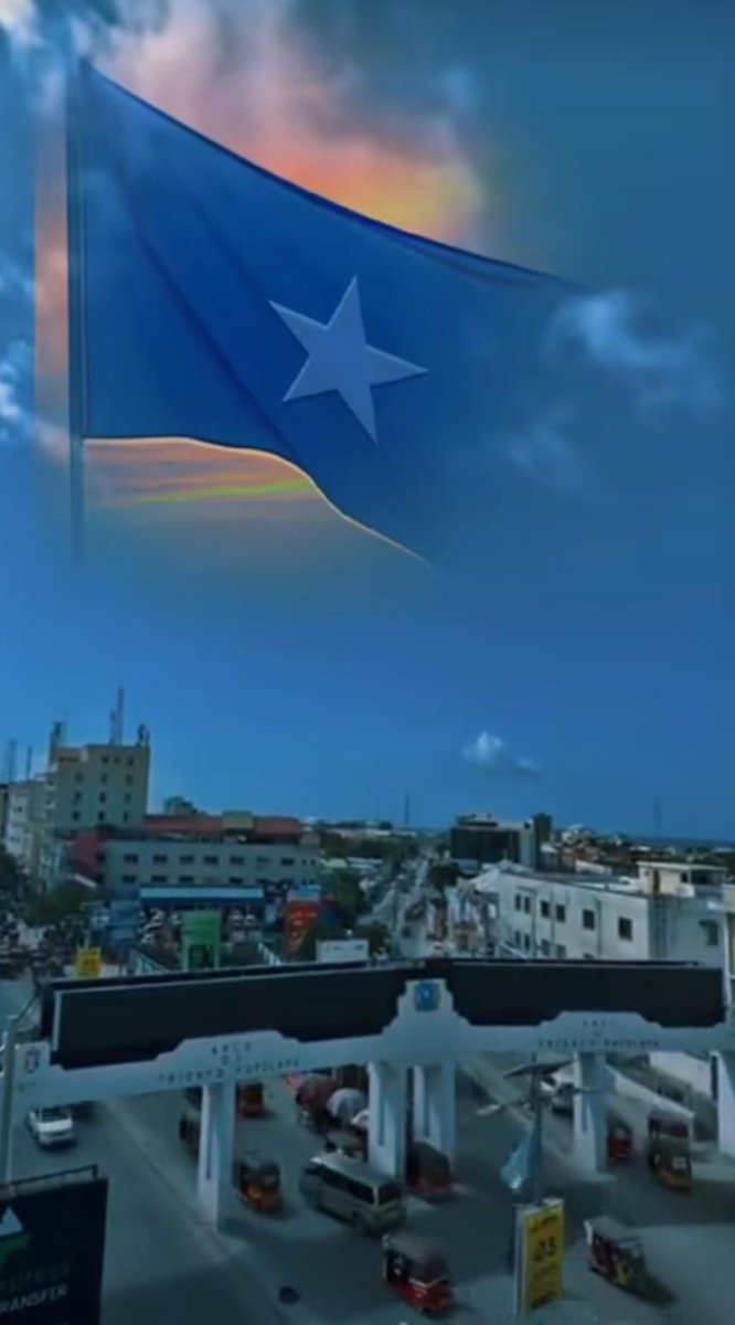 rahmaabgaal's tweet photo. "Calanka 🇸🇴 waa astaanta Soomaaliya, 🙏🏼 waxay muujinaysaa baryo ama ducaysi."
#Soomaaliya 🇸🇴 #Ducada 🙏🏼 #NabadIyoCaano https://t.co/GPVnwNaGMK