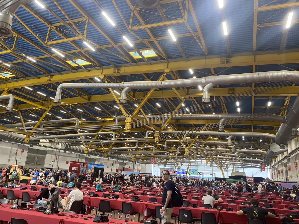 Bologna VGC Special Event, that was my first major ever, really great experience and finished 4-4, this will motivate me to do better in upcomings events. Special thanks to <a href="/frx1q/">Lorenzo Malcisi</a> with whom I shared this moment and <a href="/Lore95VGC/">Lorenzo Silvestrini</a>, really  appreciate his important advice and tips.