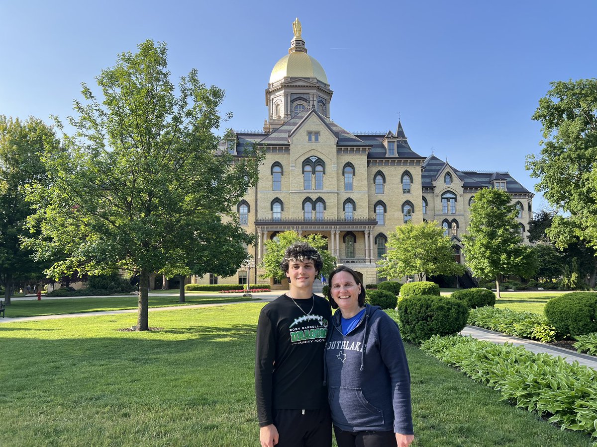 Zachary_Hays18's tweet image. Thank you @CoachJS50ND and @CoachBiagi as well as the rest of the staff for an amazing Camp. And big thanks to @michaelvinson55 for showing me around the campus after the camp. Had a a great time and won the punt comp!
@NDFootball @NotreDame