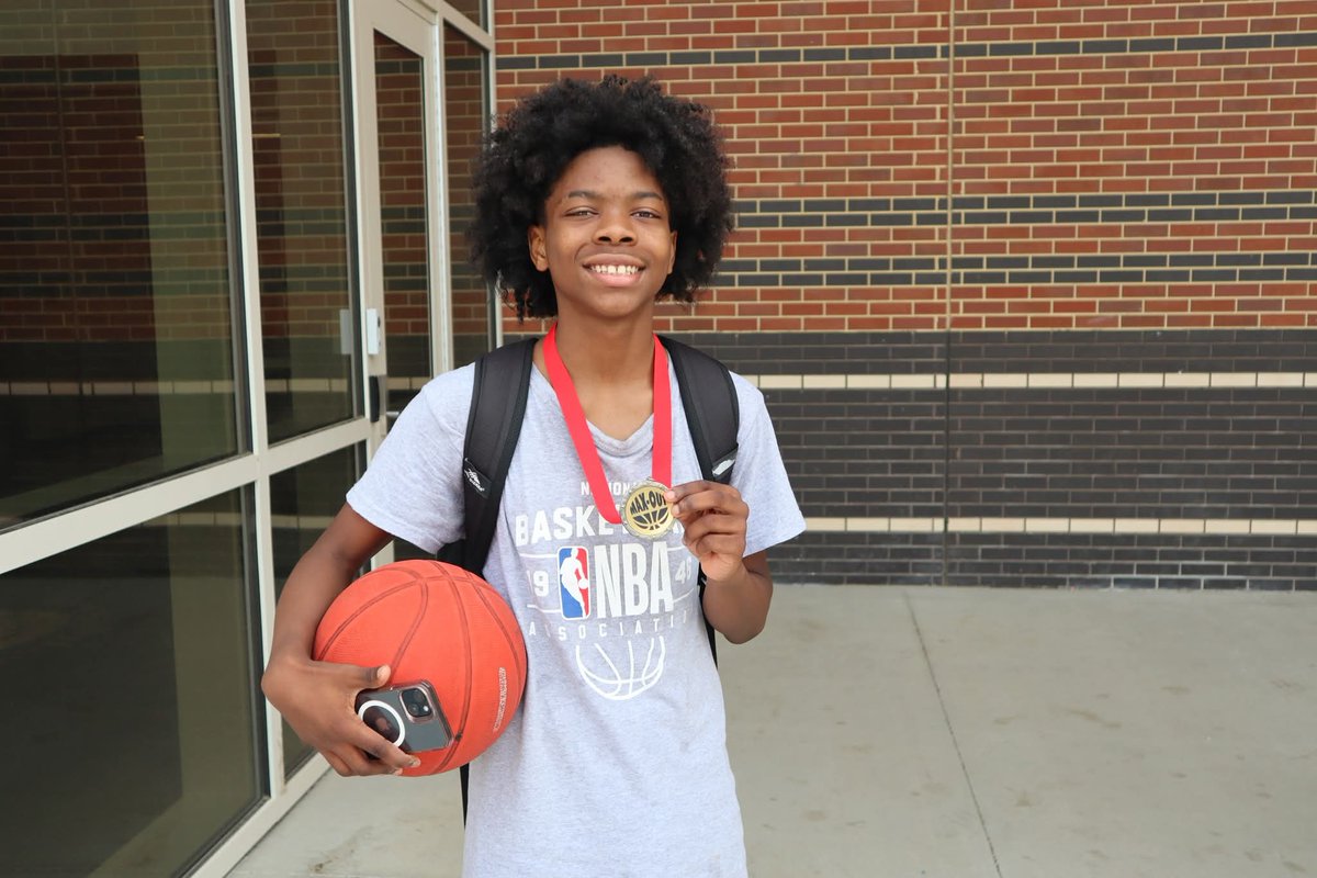 MaxOUTFoun's tweet photo. Day 1 is in the books and we couldn't be more excited at how we started off the first day of camp. Be sure to be following us on all our platforms to enjoy content throughout the week. And visit our FB page to view today's full album. https://t.co/pb7G258Zk4