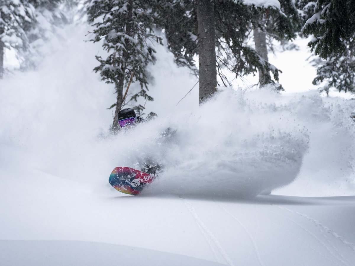 Snowbird's tweet image. This week, we're throwing it back to each month of the 2024-25 winter season, starting with December.
Santa shredded by day and surprised little powderhounds by night. More than ripping groomers, December set the tone for a season of first chairs, face shots and fresh stoke.