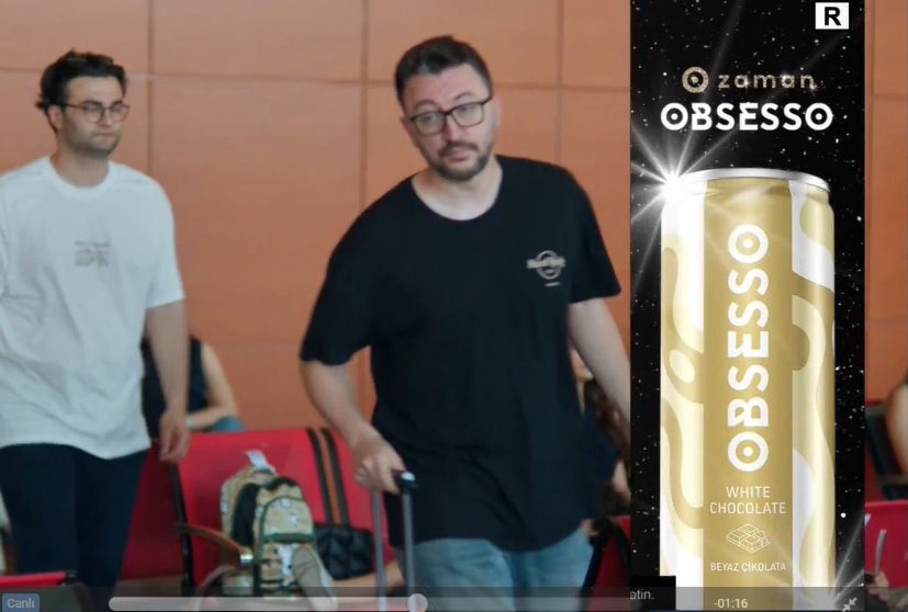 Yıllardır aşiret dizilerini zorbalayıp paraları cebe indirdikten sonra aşiret dizisinde figuranı oynaması iki yüzlülüğün kaçıncı seviyesidir bilemedim..