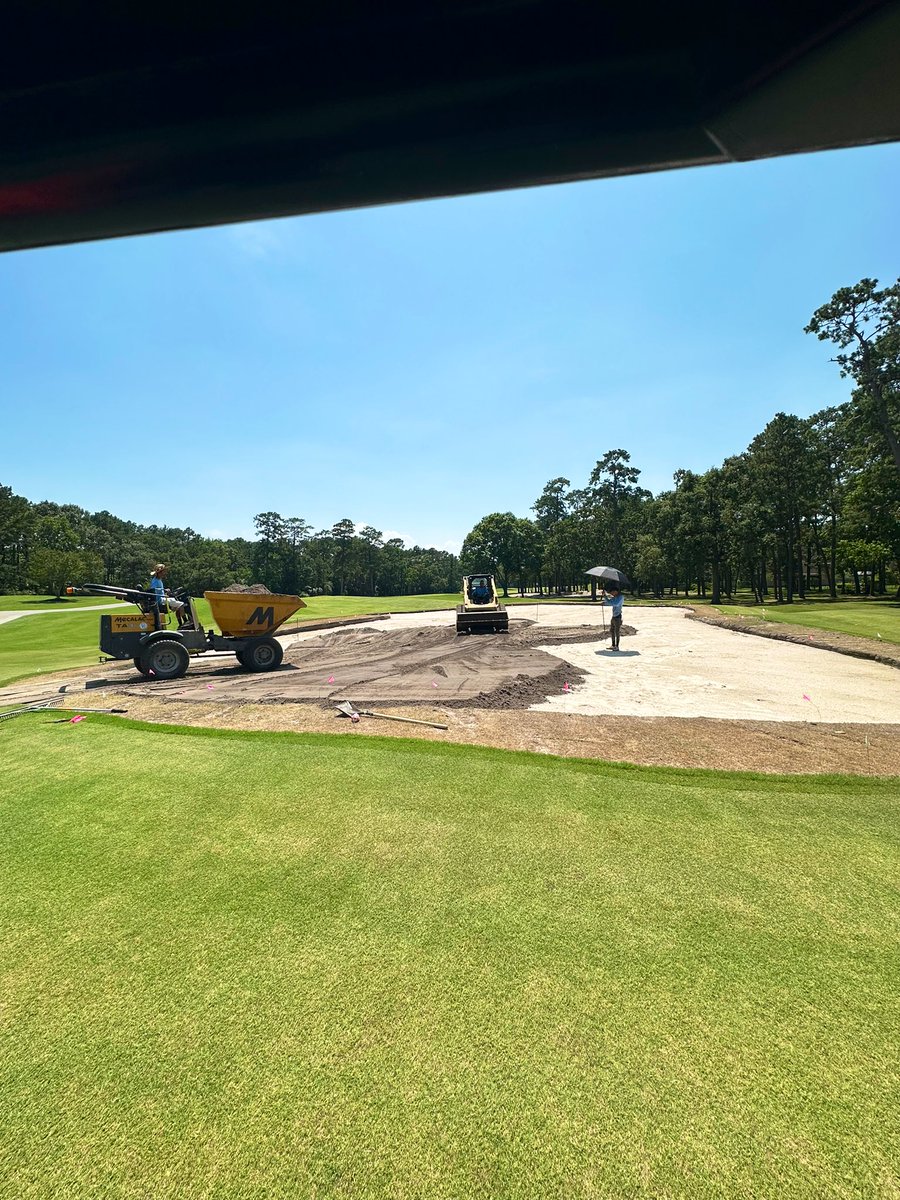 davisturf's tweet photo. Deerwood CC (Kingwood TX) greens reno update. 4” of biomass has been cored out and the new mix is going in! One step at a time! Good to see that sun shining after last week! #GrahamGolf https://t.co/tvrlxe326g