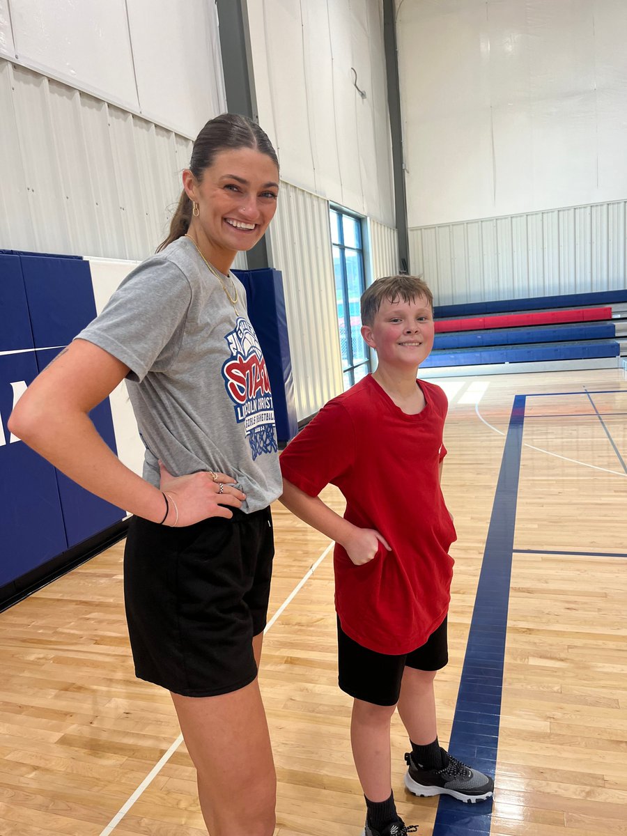 Supreme_Bball's tweet photo. Day 1 has started, and the kids are getting buckets and having fun.
#SupremeFamily #Basketball #ABASupreme #GettingBuckets https://t.co/ZrwdZuoiQk