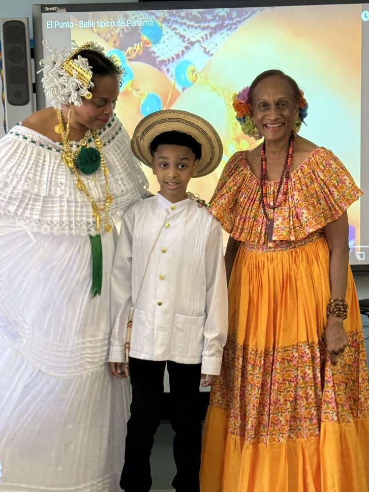 BarnumWoods's tweet photo. It is International Week at Barnum with the theme: Be YOUnique! Today, classes learned about cultures from different countries all over the world as family members of students visited classrooms to share their cultures, customs, and traditions. @eastmeadowschools #BeYOUnique https://t.co/v62Udo1UxE
