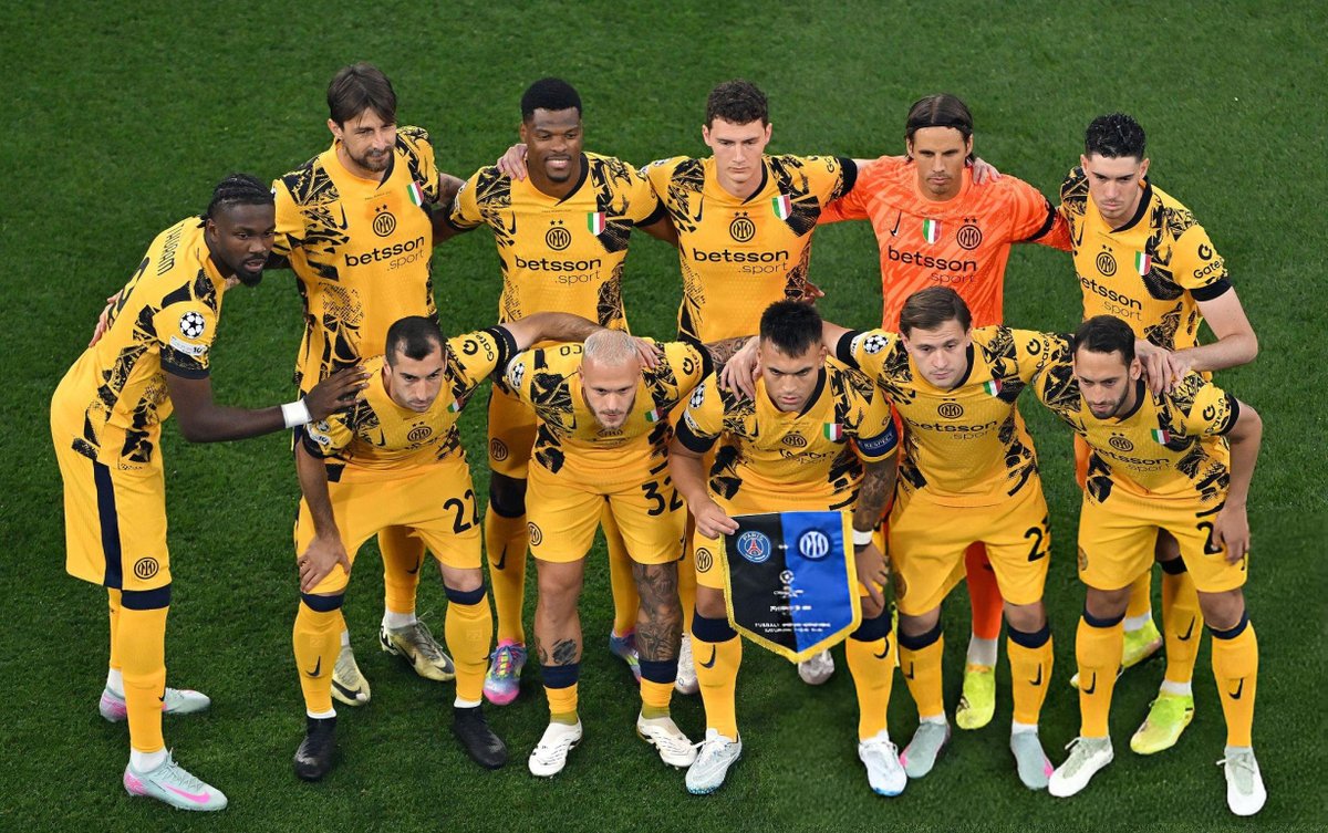 Inter lost just 2 out of 15 Champions League matches this season.

They played Barcelona twice, Bayern twice, Arsenal once, and Man City once .. and stayed unbeaten against all of them.

What happened in the final makes no sense.