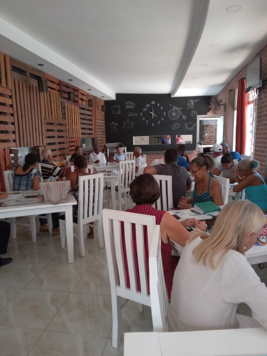 Conversatorio con el combatiente Segismundo Vicet Orit recordando anécdotas sobre nuestro Comandante en Jefe

Actividad realizada en saludo al Centenario d #Fidel Castro Ruz como parte d la campaña nacional que se estará llevando a cabo hasta el 13 de agosto del 2026
#FidelVive