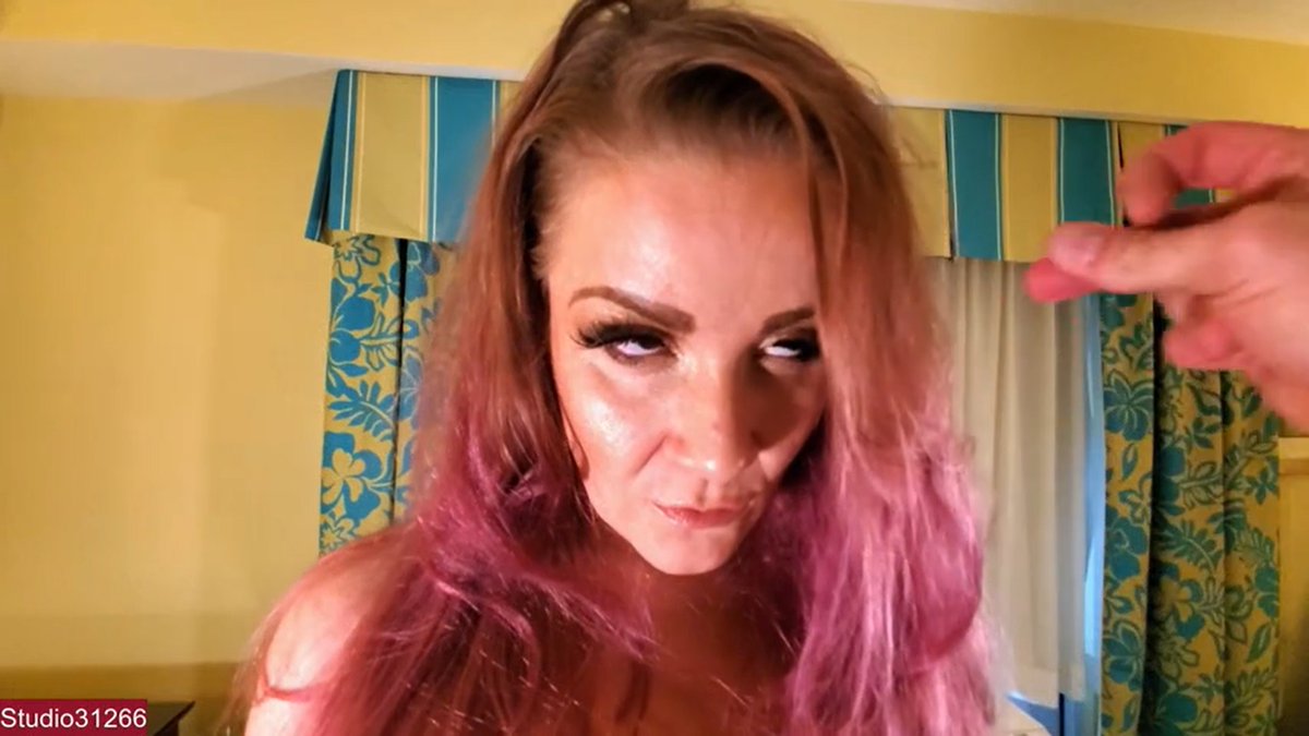 A recent release from <a href="/GirlsGoneHypno/">GirlsGoneHypnotized</a> reminded me of one of my favorite moments in a session: when the subject is made to focus on a specific point and goes all cross-eyed and blank.

Cupid <a href="/summer_raez69/">.:SummerRaez:. ☀️🖤</a> <a href="/FF_Lurker/">FF @ FETCON</a> <a href="/KobeATL/">Kobe Lee</a> <a href="/MsWhitneyMorgan/">MissWhitneyMorgan.com</a> <a href="/hypnoman31266/">hypnoman31266</a>