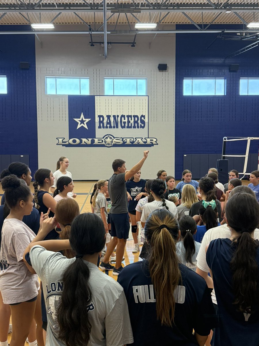 CoachSFaith's tweet image. Had to come support Coach Gottardy in his 1st camp as @LSHS_Vball Head Coach! ⭐️
